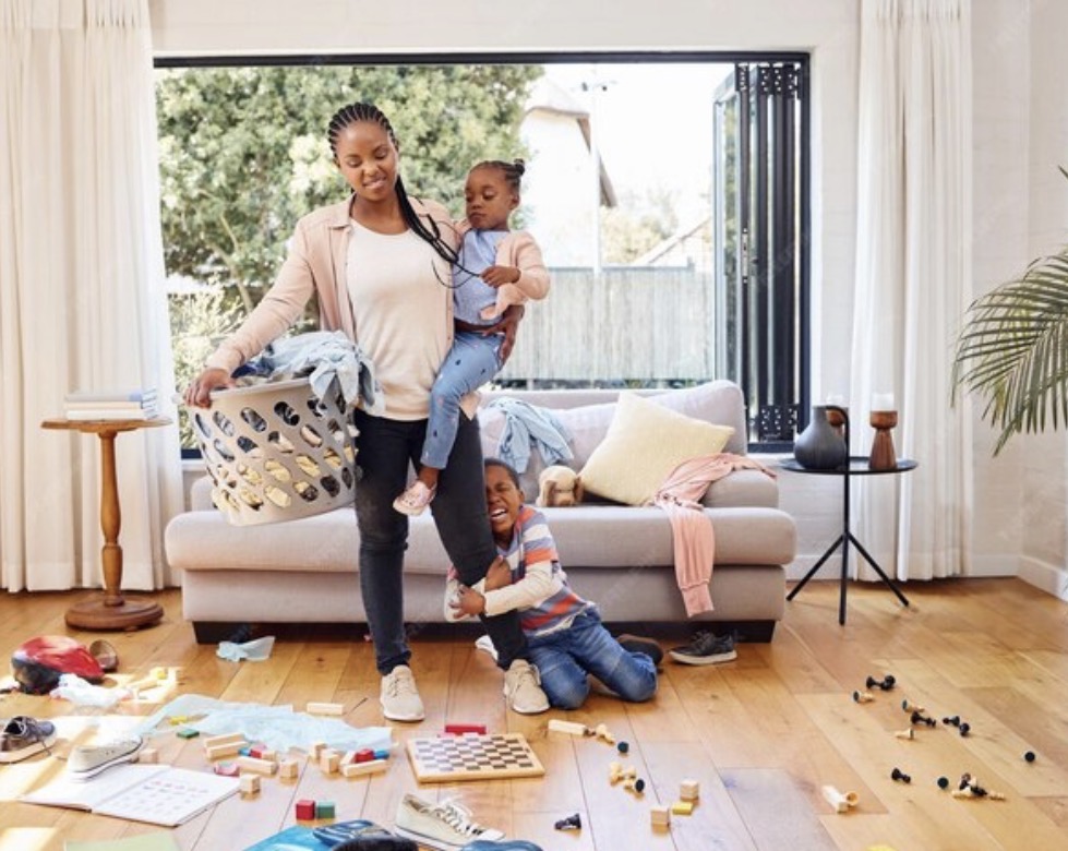 clutter and messy - declutter and relieve stress